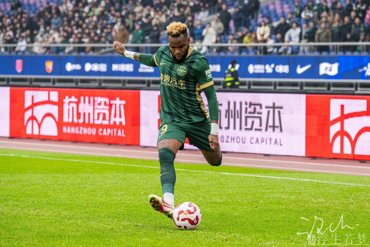 王钰栋梅开二度陶强龙闪耀 浙江4-2击败长春亚泰 王钰栋梅开二度陶强龙闪耀 浙江4-2击败长春亚泰