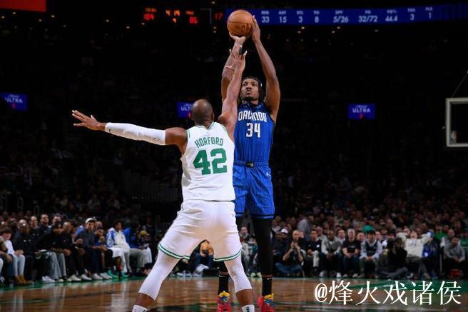 班凯罗30+14+6压哨三分绝杀 魔术加时力克篮网